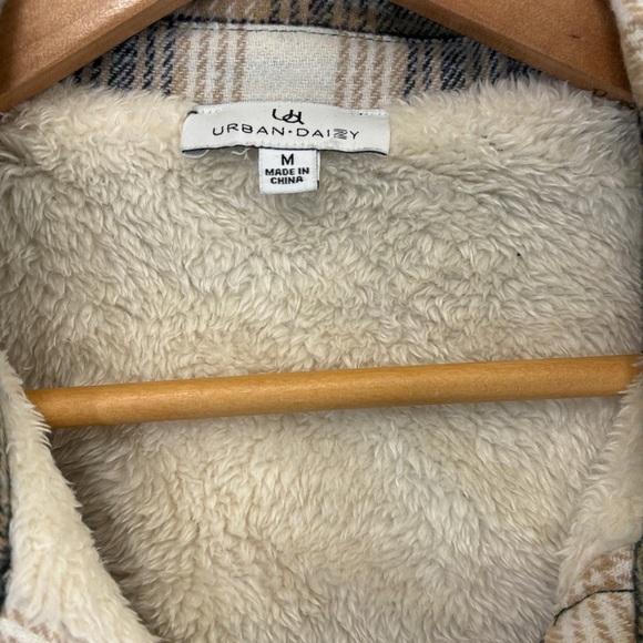 Green and Cream Utility Jacket with Plaid Pattern - Picture 3 of 4